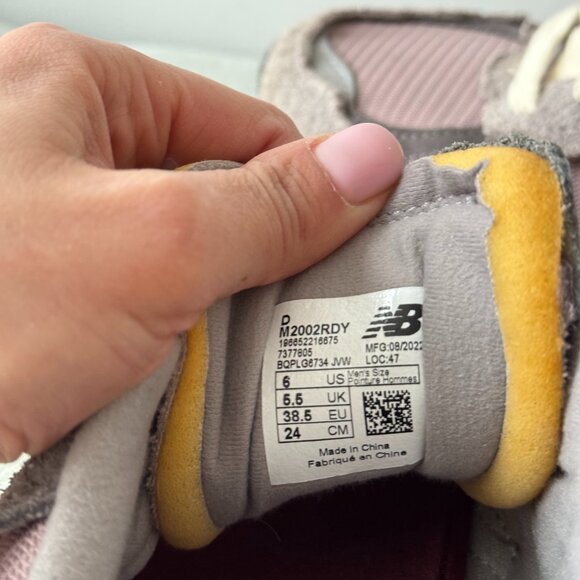 38.5 New Balance 2002R Protection Pack Lunar New Year Lilac - Picture 8 of 8